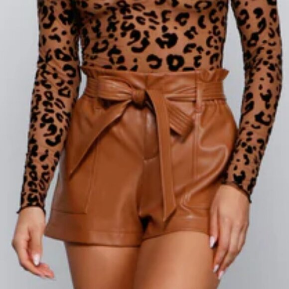 NEW Altar'd State Vegan Leather High Waist Belted Shorts SZ XL - Picture 1 of 4